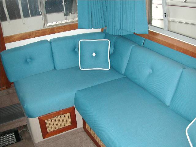 9settee640.jpg